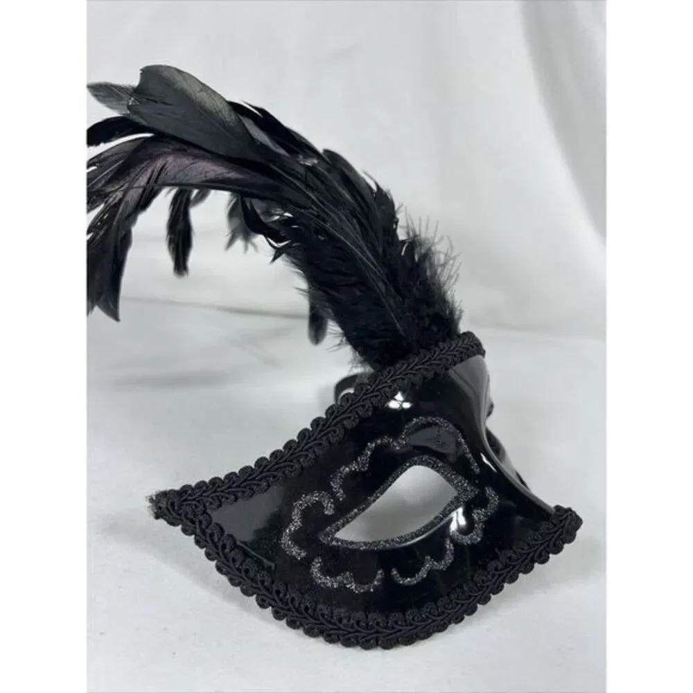 Black And Silver Mardi Gras Feather Mask Masquerade Sequins‎ Sparkle